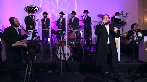 עטיפת האלבום של שבת היא מלזעוק