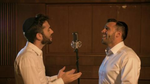 עטיפת האלבום של בעבור אבותינו