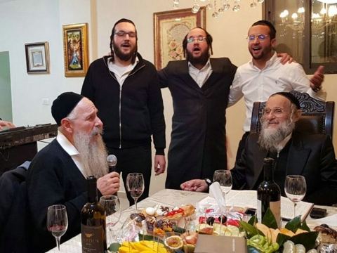 עטיפת האלבום של משמח את הרב קלמן גולדשמידט