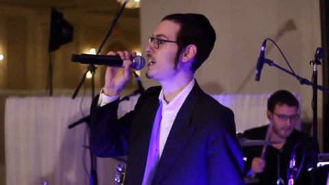 עטיפת האלבום של דודי קנופלר פותח את עונת החתונות עם מחרוזת עדכנית ומקפיצה -1