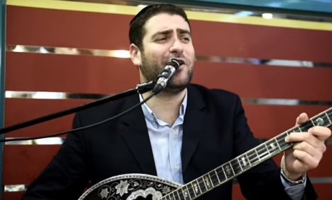 עטיפת האלבום של מחרוזת העולם גדול