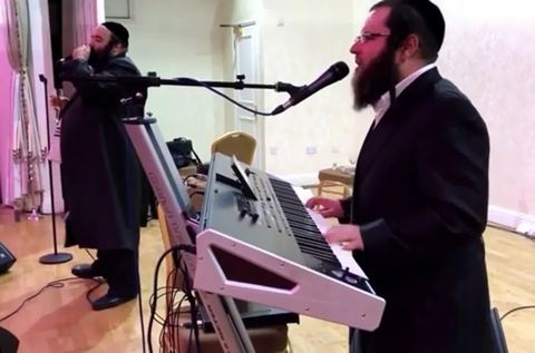 עטיפת האלבום של מחרוזת ריקודים משובת