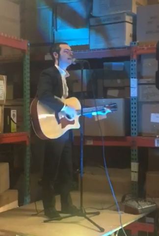 עטיפת האלבום של לאחר ההחלטה על השחרור דודי קנופלר מודה לטראמפ