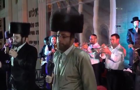 עטיפת האלבום של שמחת בית השואבה - בעלזא ירושלים - תשעט