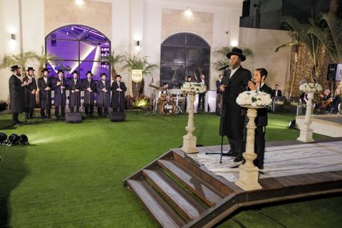 עטיפת האלבום של מחרוזת חופה